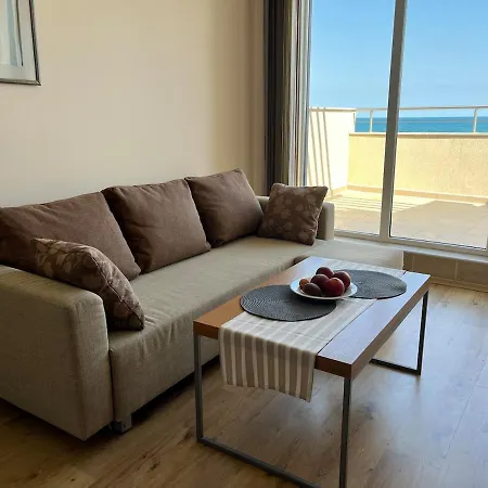 Stunning With Magnificent Sea View, B321 Apartament *